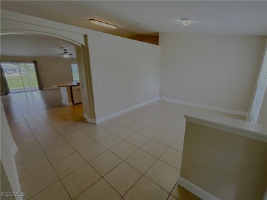 EVERYTHING you're looking for at a FANTASTIC price! *Nearly 2000 on Burnt Store Golf Club in Florida - for sale on GolfHomes.com, golf home, golf lot