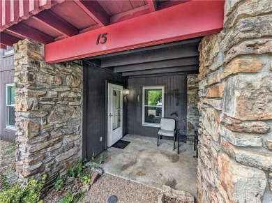 Welcome To Your Next Home! This Updated End-Unit Townhome In on Bella Vista Country Club and Golf Course in Arkansas - for sale on GolfHomes.com, golf home, golf lot