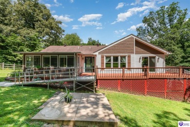 Welcome to this charming Ranch home in the desirable Doe Valley on Doe Valley Country Club in Kentucky - for sale on GolfHomes.com, golf home, golf lot