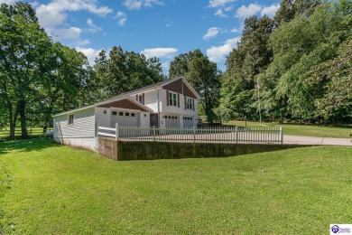 Welcome to this charming Ranch home in the desirable Doe Valley on Doe Valley Country Club in Kentucky - for sale on GolfHomes.com, golf home, golf lot