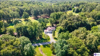 Welcome to this charming Ranch home in the desirable Doe Valley on Doe Valley Country Club in Kentucky - for sale on GolfHomes.com, golf home, golf lot