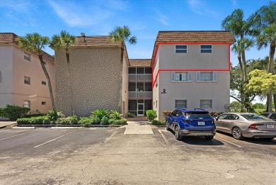 Beautifully Renovated 2-Bed/2-Bath Corner Unit! This fully on Davie Golf Club in Florida - for sale on GolfHomes.com, golf home, golf lot