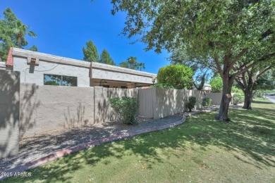 Unique remodeled &immaculate end unit patio home with Great Room on Westbrook Village Golf Club in Arizona - for sale on GolfHomes.com, golf home, golf lot