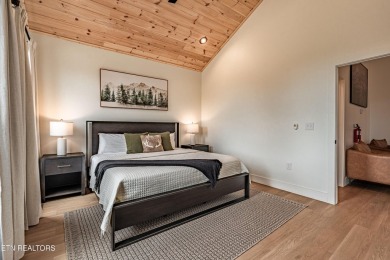New construction 5 bedroom, 5 full bathroom cabin, fully turnkey on Sevierville Golf Club in Tennessee - for sale on GolfHomes.com, golf home, golf lot