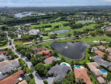 Lovely 3-bedroom, 3.5 bath + den home that is move-in ready! on The Club At Admirals Cove Golf Village in Florida - for sale on GolfHomes.com, golf home, golf lot