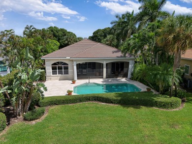 Lovely 3-bedroom, 3.5 bath + den home that is move-in ready! on The Club At Admirals Cove Golf Village in Florida - for sale on GolfHomes.com, golf home, golf lot