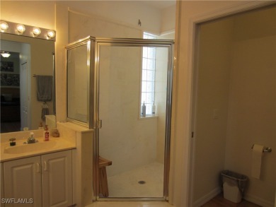 10,000 SELLER CONCESSIONS. BRING ALL OFFERS, SELLERS ARE VERY on Mirror Lakes Golf Club in Florida - for sale on GolfHomes.com, golf home, golf lot