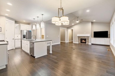 Rare, newer SINGLE LEVEL home backing to golf course in NW Bend on Bend Golf and Country Club in Oregon - for sale on GolfHomes.com, golf home, golf lot