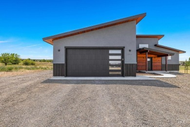 Nearly New & Full of Charm - Your Dream Home in Council, Idaho! on Council Mountain Golf Course in Idaho - for sale on GolfHomes.com, golf home, golf lot