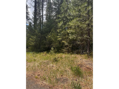 This Meadowcreek treasure spans 0.72 acres and is beautifully on Meadowcreek Golf Resort in Idaho - for sale on GolfHomes.com, golf home, golf lot