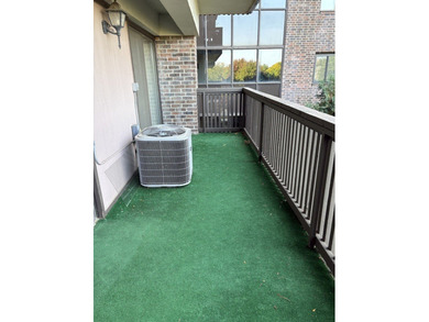 Resort living for a song! Enjoy the best of comfort and on Heather Ridge Golf Club in Illinois - for sale on GolfHomes.com, golf home, golf lot