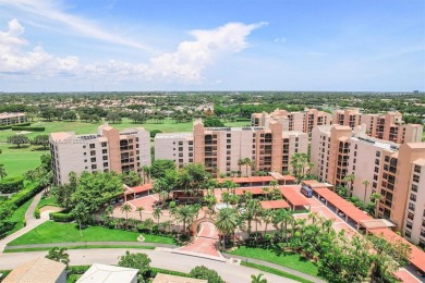 Updated condo in Boca Pointe offering natural light, comfort on Boca Pointe Country Club in Florida - for sale on GolfHomes.com, golf home, golf lot