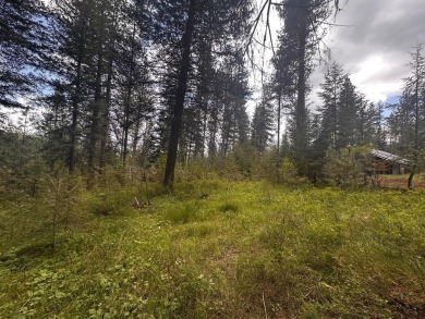 This Meadowcreek treasure spans 0.72 acres and is beautifully on Meadowcreek Golf Resort in Idaho - for sale on GolfHomes.com, golf home, golf lot