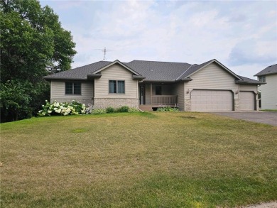 This beautiful 2000 custom built One Story home is located on a on Pebble Creek Golf Club in Minnesota - for sale on GolfHomes.com, golf home, golf lot