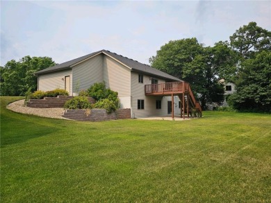 This beautiful 2000 custom built One Story home is located on a on Pebble Creek Golf Club in Minnesota - for sale on GolfHomes.com, golf home, golf lot