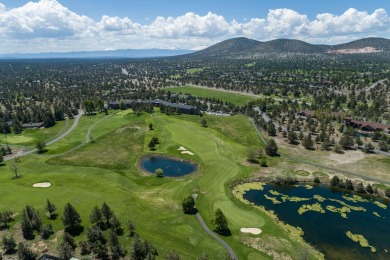 One if the best townhome views in Eagle Crest! This tastefully on Eagle Crest Golf Resort - Resort Course in Oregon - for sale on GolfHomes.com, golf home, golf lot