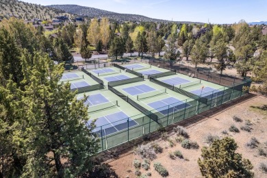 One if the best townhome views in Eagle Crest! This tastefully on Eagle Crest Golf Resort - Resort Course in Oregon - for sale on GolfHomes.com, golf home, golf lot