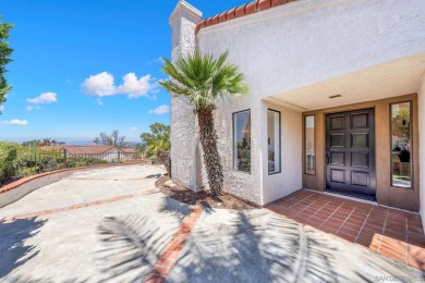 Single Story, Fully renovated and very welcoming floor plan on Oaks North Golf Course in California - for sale on GolfHomes.com, golf home, golf lot