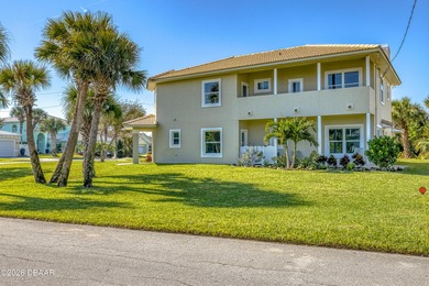 Just 400 steps from the ocean, this fully remodeled residence on Harbour Village Golf and Yacht Club in Florida - for sale on GolfHomes.com, golf home, golf lot