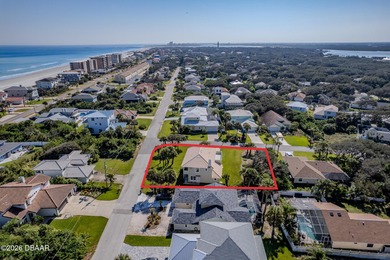 Just 400 steps from the ocean, this fully remodeled residence on Harbour Village Golf and Yacht Club in Florida - for sale on GolfHomes.com, golf home, golf lot