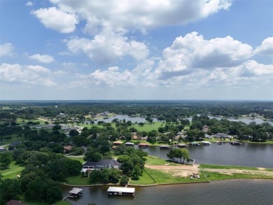 Build your boat dock HERE! This large waterfront lot in the on Emerald Bay Club in Texas - for sale on GolfHomes.com, golf home, golf lot