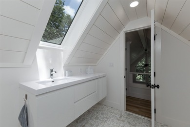 If you are looking for a beautifully finished, completely on Sapphire National Golf Club in North Carolina - for sale on GolfHomes.com, golf home, golf lot