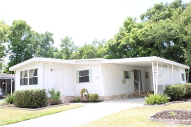 SELLER IS MOTIVATED!! COMPLETELY RENEOVATED 2 BEDROOM 2 BATH on Zellwood Station Country Club in Florida - for sale on GolfHomes.com, golf home, golf lot
