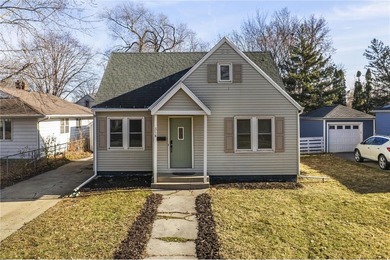 Charming and well-maintained 3-bed, 2-bath home on a spacious on Soldiers Memorial Field Golf Course in Minnesota - for sale on GolfHomes.com, golf home, golf lot