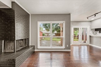 Discover the ideal renovated starter home in the heart of on The Country Place in Texas - for sale on GolfHomes.com, golf home, golf lot