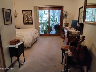 Updated 3BR/2BA townhouse in Continental CC! Vaulted ceilings on Continental Country Club in Arizona - for sale on GolfHomes.com, golf home, golf lot