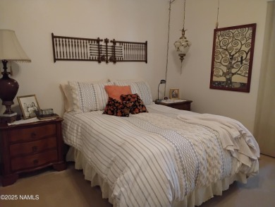 Updated 3BR/2BA townhouse in Continental CC! Vaulted ceilings on Continental Country Club in Arizona - for sale on GolfHomes.com, golf home, golf lot