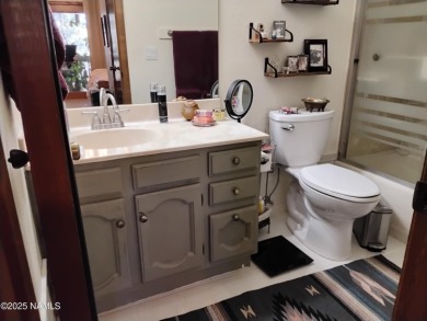 Updated 3BR/2BA townhouse in Continental CC! Vaulted ceilings on Continental Country Club in Arizona - for sale on GolfHomes.com, golf home, golf lot