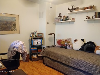 Updated 3BR/2BA townhouse in Continental CC! Vaulted ceilings on Continental Country Club in Arizona - for sale on GolfHomes.com, golf home, golf lot