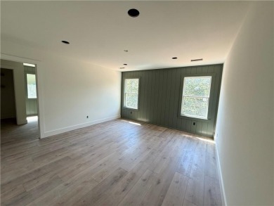 Gorgeous New Construction just a golf cart ride away from the on Bella Vista Country Club - Highlands in Arkansas - for sale on GolfHomes.com, golf home, golf lot