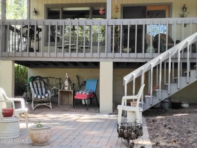 Updated 3BR/2BA townhouse in Continental CC! Vaulted ceilings on Continental Country Club in Arizona - for sale on GolfHomes.com, golf home, golf lot