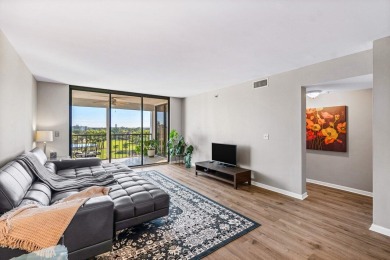 Beautiful penthouse condominium with outstanding golf course and on The Country Club At Boca Raton in Florida - for sale on GolfHomes.com, golf home, golf lot