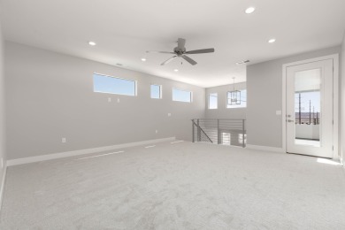End-unit townhouse in Eagle Point located less than a mile from on Sky Mountain Golf Course in Utah - for sale on GolfHomes.com, golf home, golf lot