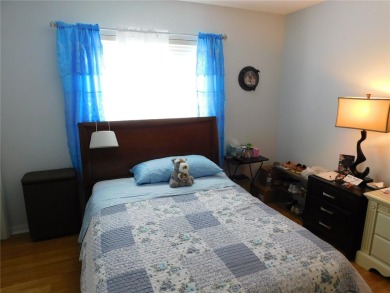 Stop the car! You've found it--Florida living at its finest in on Kings Ridge Golf Club in Florida - for sale on GolfHomes.com, golf home, golf lot