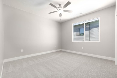 End-unit townhouse in Eagle Point located less than a mile from on Sky Mountain Golf Course in Utah - for sale on GolfHomes.com, golf home, golf lot
