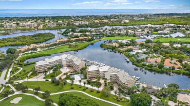Beautifully updated waterfront condo in the gated community of on Jonathans Landing Golf Club in Florida - for sale on GolfHomes.com, golf home, golf lot