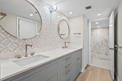 Beautifully updated waterfront condo in the gated community of on Jonathans Landing Golf Club in Florida - for sale on GolfHomes.com, golf home, golf lot