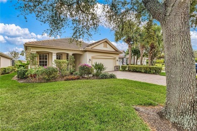 Wake up this Season to your new 3 bedroom, 3 bath home with an on Verandah Golf Course and Club in Florida - for sale on GolfHomes.com, golf home, golf lot