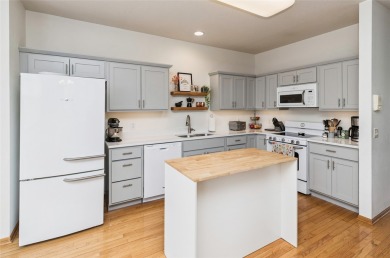 Don't miss this FOUR bedroom townhouse in NE Ankeny! With 1,852 on Otter Creek Golf Course in Iowa - for sale on GolfHomes.com, golf home, golf lot