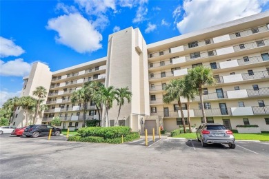 You'll love this rarely available, extended 1,200 sq. ft on  in Florida - for sale on GolfHomes.com, golf home, golf lot