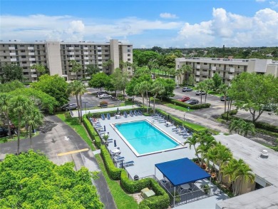 You'll love this rarely available, extended 1,200 sq. ft on  in Florida - for sale on GolfHomes.com, golf home, golf lot