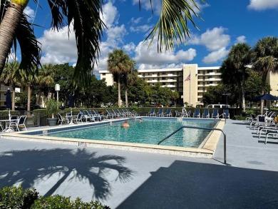 You'll love this rarely available, extended 1,200 sq. ft on  in Florida - for sale on GolfHomes.com, golf home, golf lot