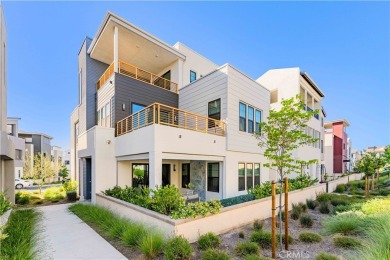 Welcome to this modern and comfortable house with luxurious yard on Oak Creek Golf Club in California - for sale on GolfHomes.com, golf home, golf lot
