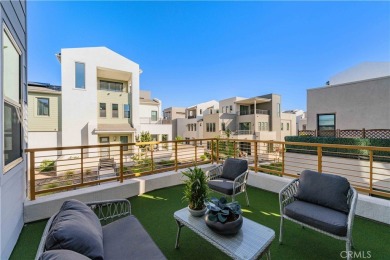 Welcome to this modern and comfortable house with luxurious yard on Oak Creek Golf Club in California - for sale on GolfHomes.com, golf home, golf lot