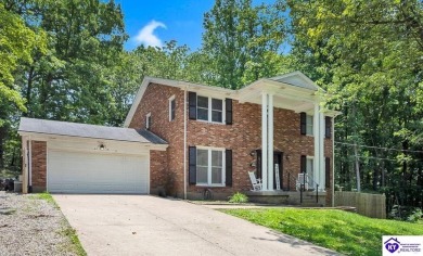 Located in the prestigious gated community of Doe Valley, this on Doe Valley Country Club in Kentucky - for sale on GolfHomes.com, golf home, golf lot