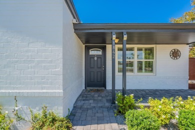 Live steps to 222-acre Encanto Park with two golf courses, a 7 on Encanto 18 Golf Course in Arizona - for sale on GolfHomes.com, golf home, golf lot